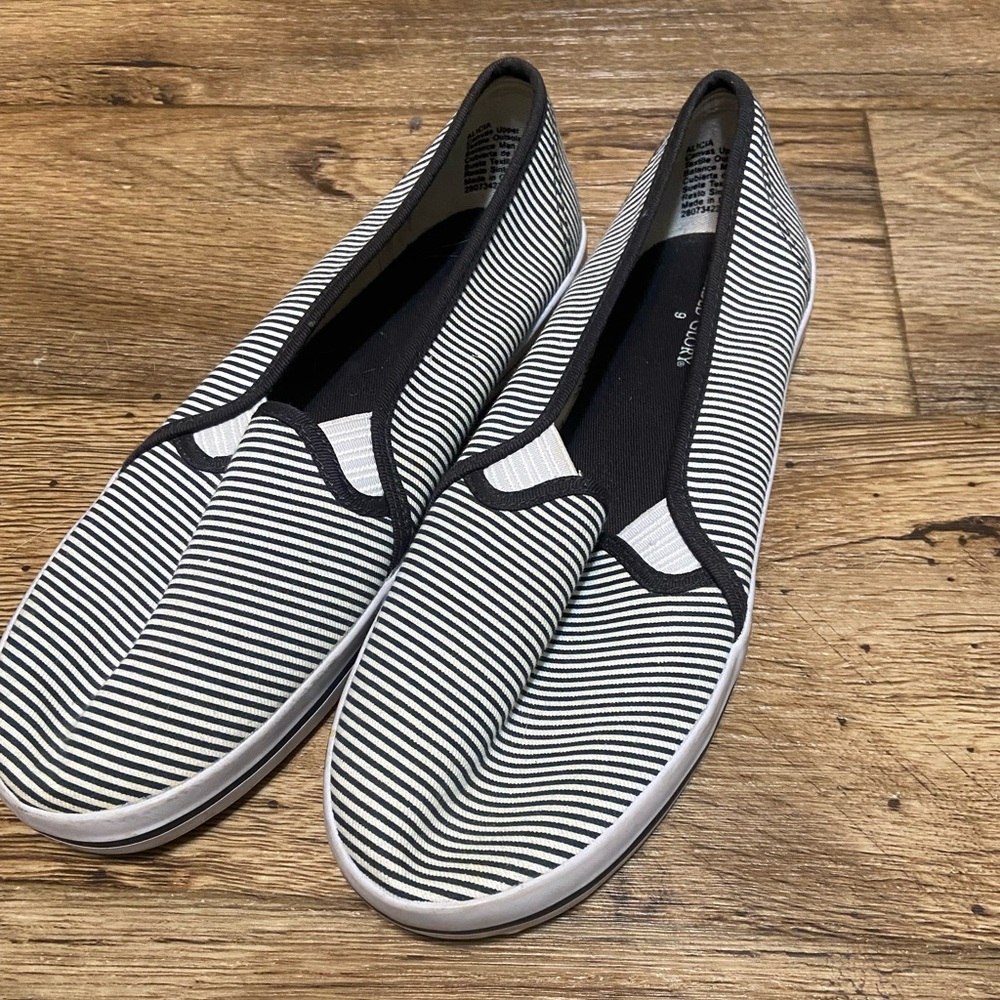 Faded glory black/white stripe slip on shoes size 9